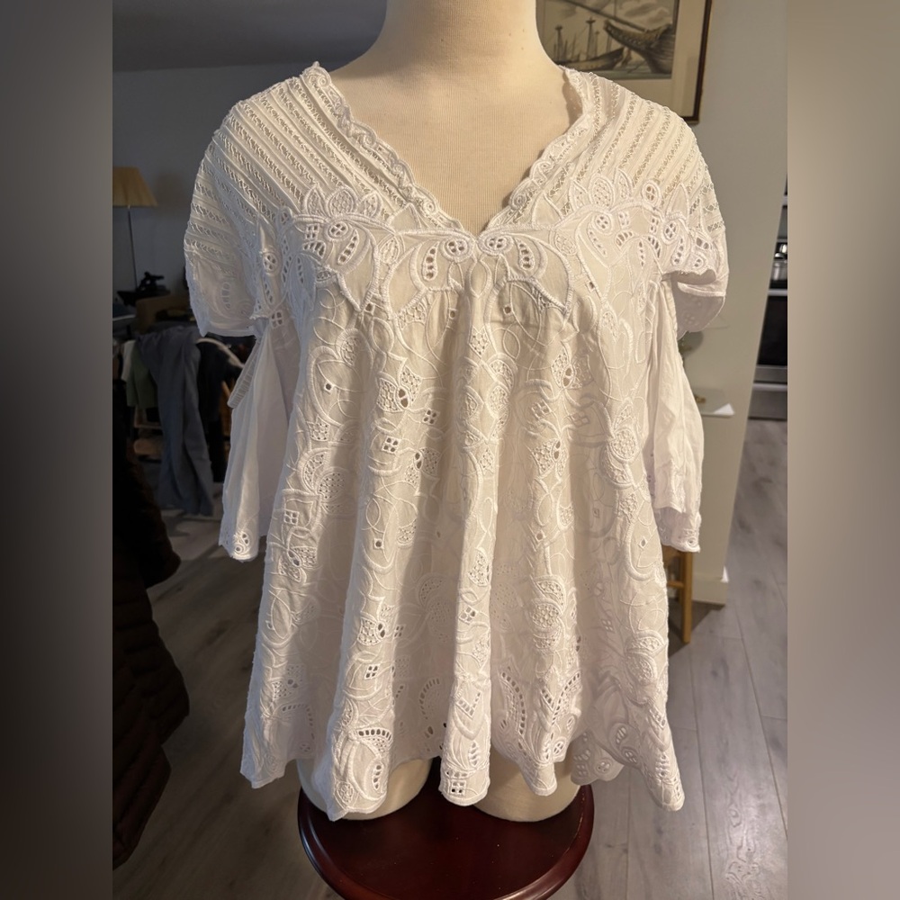 Jonathan Simkhai White Embroidered Women's Top. Size M
